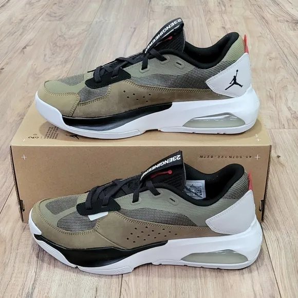 Jordan Air 200E Womens Size 12 Training Suede Olive Green Reflective Shoes