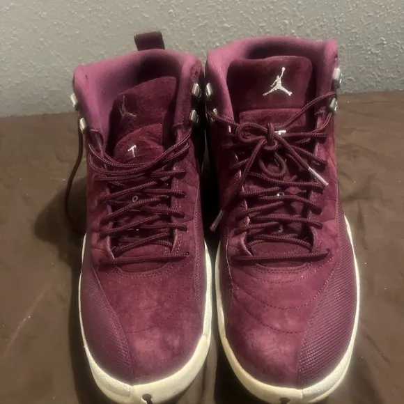Jordan Athletic Shoes in Burgundy and White Retro 12 Bordeaux Nike