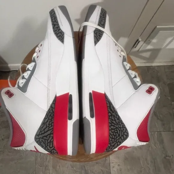Jordan Athletic Shoes - Nike Air Jordan Retro 3 Fire Red OG