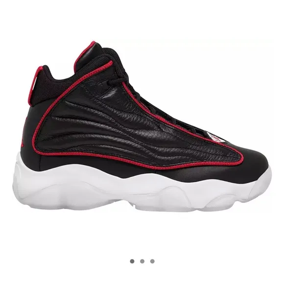 Jordan Kids' Grade School Pro Strong Basketball Shoes