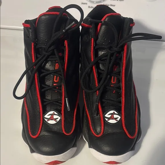 Jordan Kids' Grade School Pro Strong Basketball Shoes