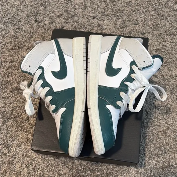 Jordan White and Green Sneakers with Classic Design and Leather Upper