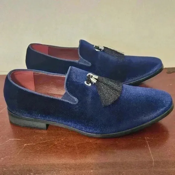 Jump 75 BLUE SUEDE SHOES SIZE 11 EUC NO ISSUES
