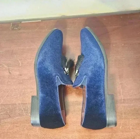 Jump 75 BLUE SUEDE SHOES SIZE 11 EUC NO ISSUES