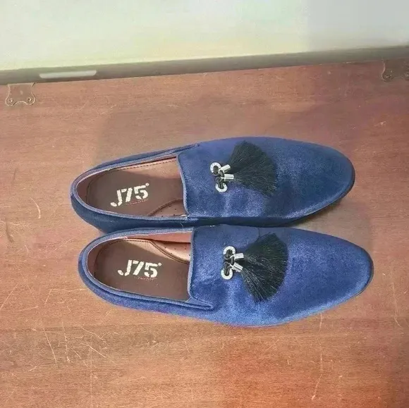 Jump 75 BLUE SUEDE SHOES SIZE 11 EUC NO ISSUES
