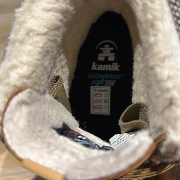 Kamik Cleansport Leather Insulated Hiking Boots Size 9