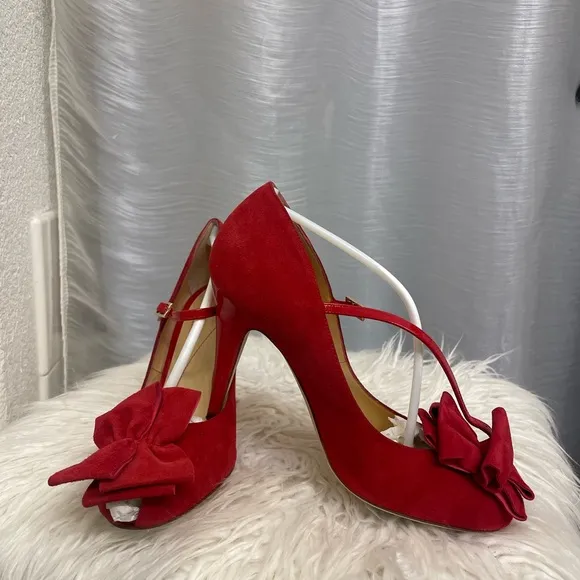 Kate spade Gorgeous  Darla  Lipstick 💄 Red suede heeled shoes. Ankle strap .