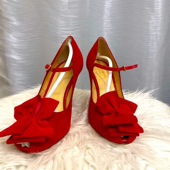 Kate spade Gorgeous  Darla  Lipstick 💄 Red suede heeled shoes. Ankle strap .