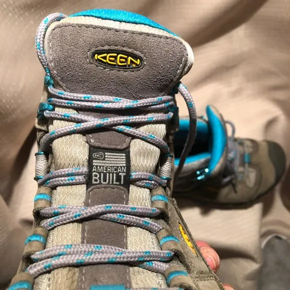 Keen gray blue Hiking leather upper shoes, 7.5