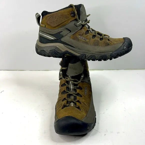 KEEN Men's, Targhee III Waterproof Mid Hiking Boots  Color: Bungee Cord/Black