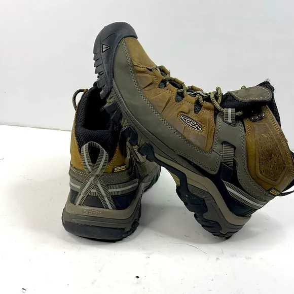 KEEN Men's, Targhee III Waterproof Mid Hiking Boots  Color: Bungee Cord/Black