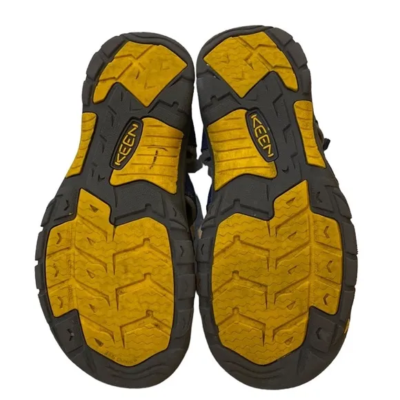 Keen Navy Blue Hiking Sandal Newport H2 Men’s 6 DarkBlues Rubber Water Friendly