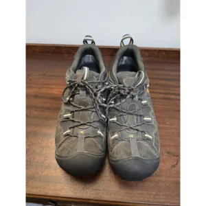 Keen WATERPROOF HIKING/WATER SHOES FOR MEN. Worn 1 Time. Size 11