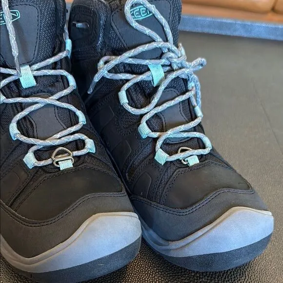 KEEN Women's Circadia Polar Black Hiking Boots size 9.5