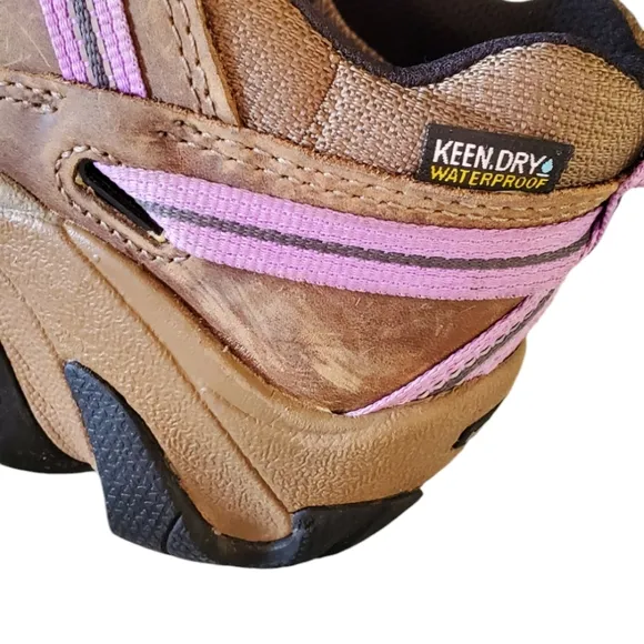 Keen Women's Targhee II Waterproof Shoes - Brown and Purple. Size 8.