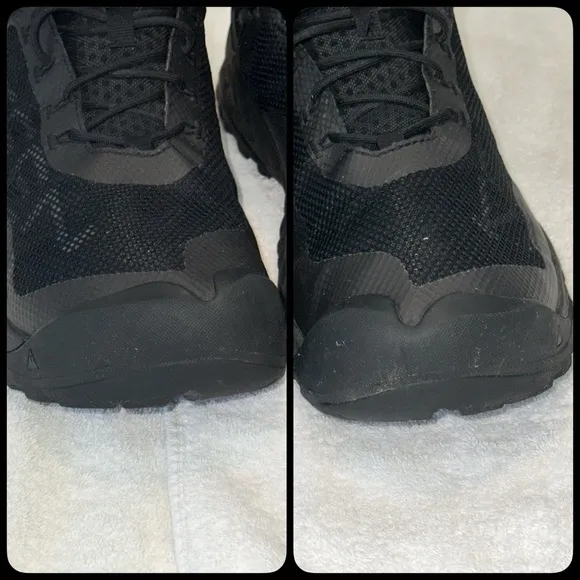 KEEN🥾🪽💦NXIS EVO Black Hiking One Owner. 13. Low Mileage. Great Condition.
