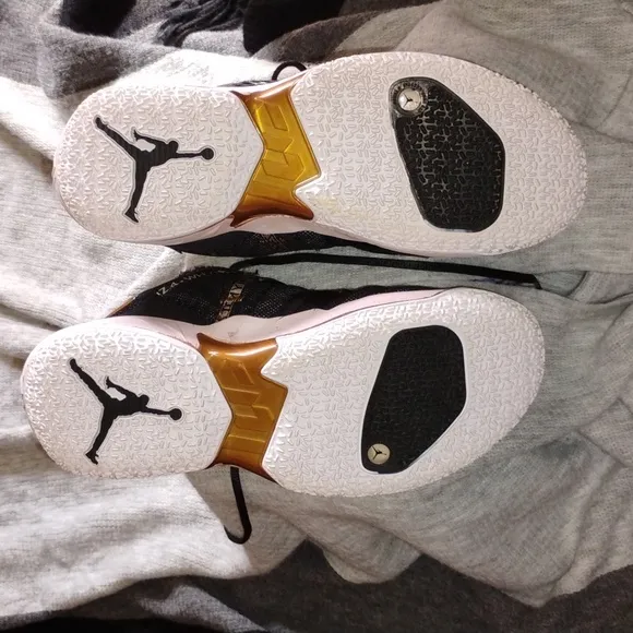 Kids Black Basketball Shoes