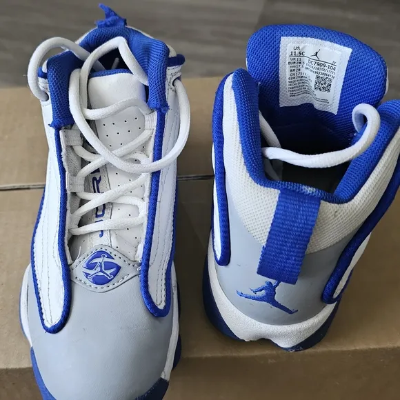 Kids Blue and White Basketball Shoes