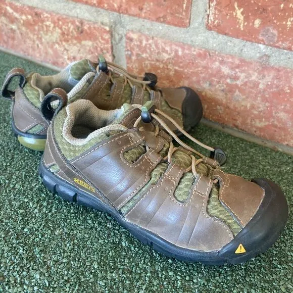 Kids Childrens Keen Brown Leather Hiking Outdoor Shoes Size 11