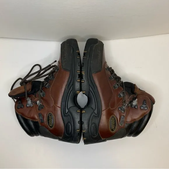 Kodiak Leather Hiking Boots Thinsulate Men’s Size 7 &amp; Women’s 8.5/9