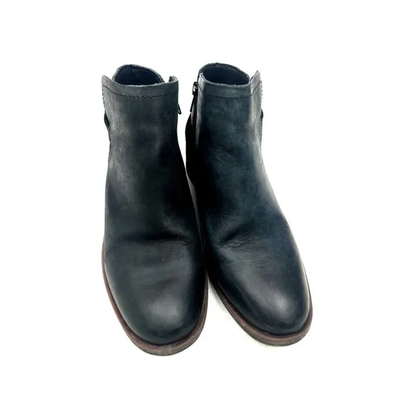 Korks Ease Sonya Womens Size 7 M Shoes Black Leather Casual Zip Ankle Bootie