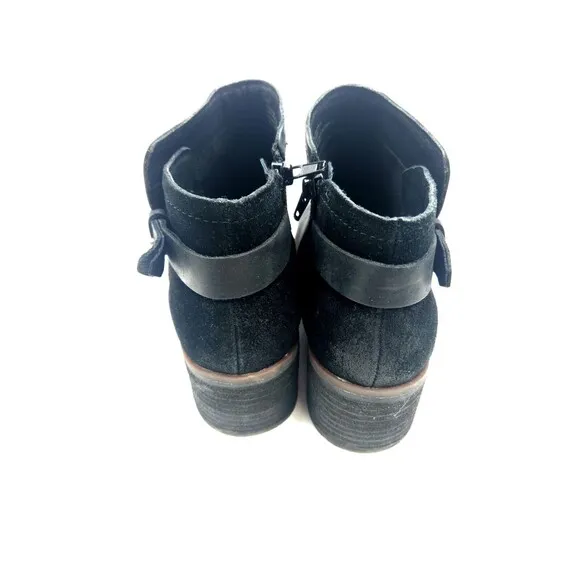 Korks Ease Sonya Womens Size 7 M Shoes Black Leather Casual Zip Ankle Bootie