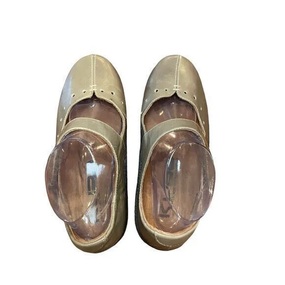 KUBO Energy Efficient Transportation Grey Leather Mary‎ Jane Style Shoes 38 or 8