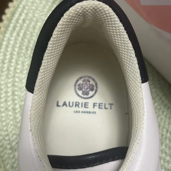 Laurie Felt Women's White and Black Sneakers 7.5