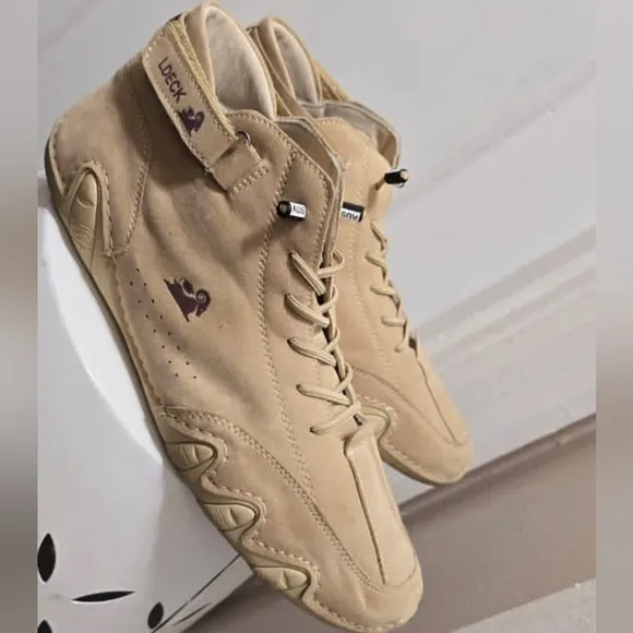LDECK Aus Tan Waterproof Sneakers Size 13🌴