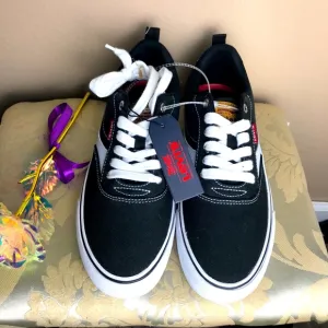 Levi's Sneakers Men's Canvas Black &amp; White 8.0 NWT