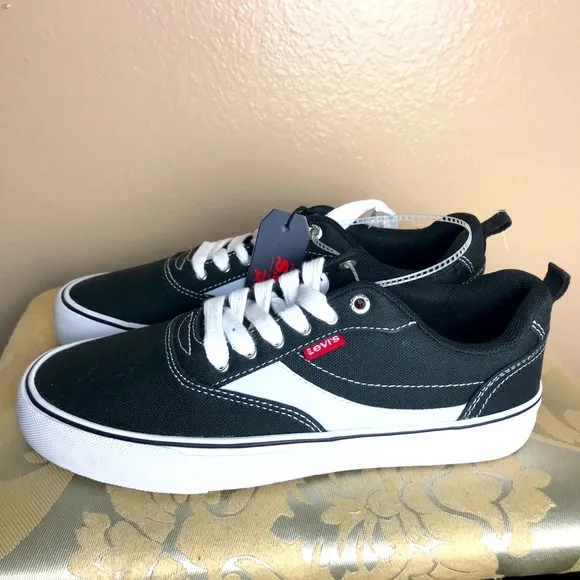 Levi's Sneakers Men's Canvas Black &amp; White 8.0 NWT
