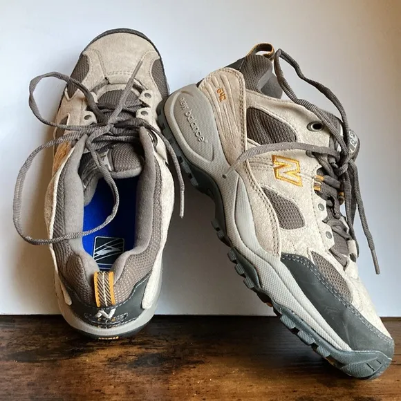 LIKE NEW! New Balance 642 Abzorb Country Trail Walking/Hiking Shoes Men’s Sz 8.5