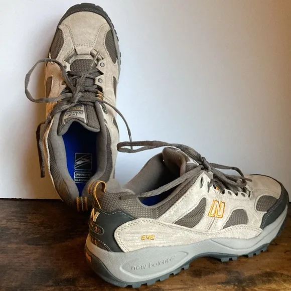 LIKE NEW! New Balance 642 Abzorb Country Trail Walking/Hiking Shoes Men’s Sz 8.5