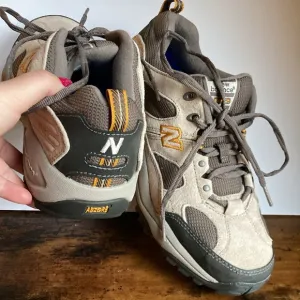 LIKE NEW! New Balance 642 Abzorb Country Trail Walking/Hiking Shoes Men’s Sz 8.5