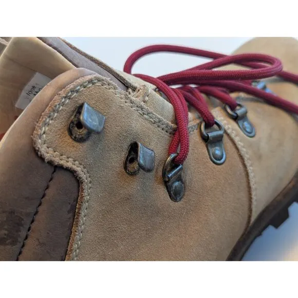L.L. Bean Women's Leather Boots SZ. 7.5 Waterproof Hiking Tek 2.5 Danner Style