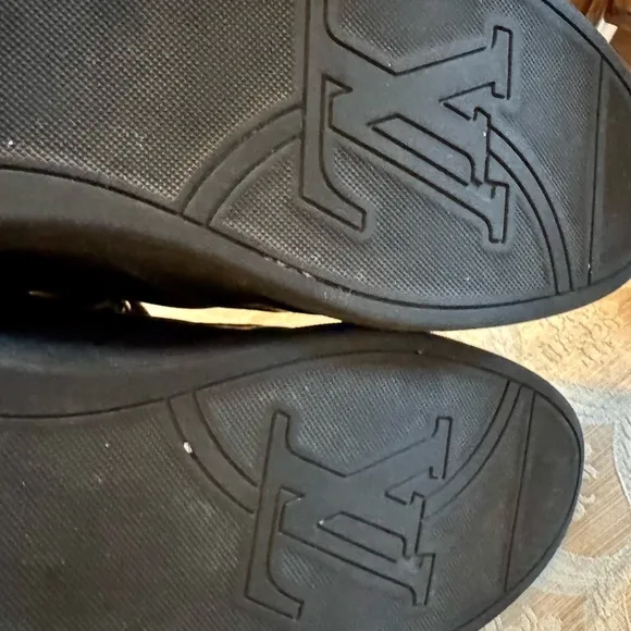 Louis Vuitton Men's Black Designer Sneakers