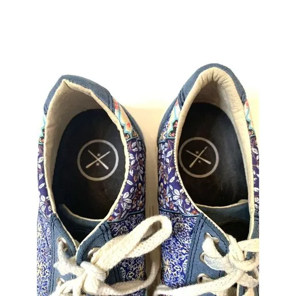 Low Top Canvas Native Tennis Shoes Women's 9 Men's 7 Floral Patchwork blue