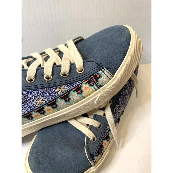 Low Top Canvas Native Tennis Shoes Women's 9 Men's 7 Floral Patchwork blue