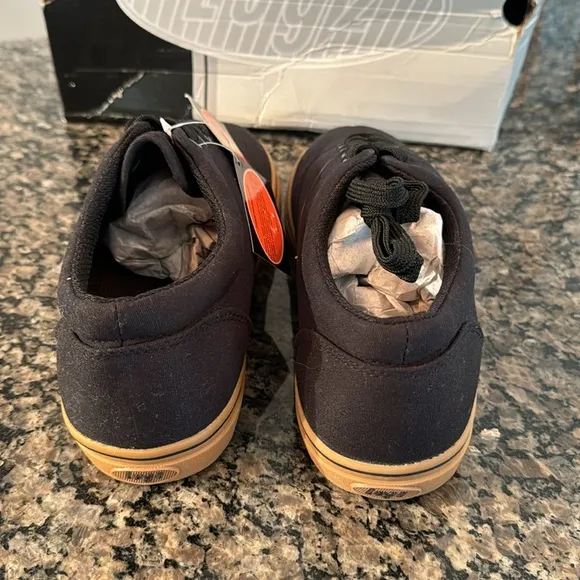 Lugz black vet canvas sneaker NIB 9.5