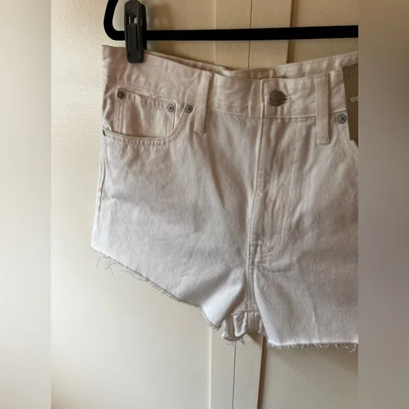 Madewell Relaxed White Denim Women’s NWT‎ Jean Shorts Size 30