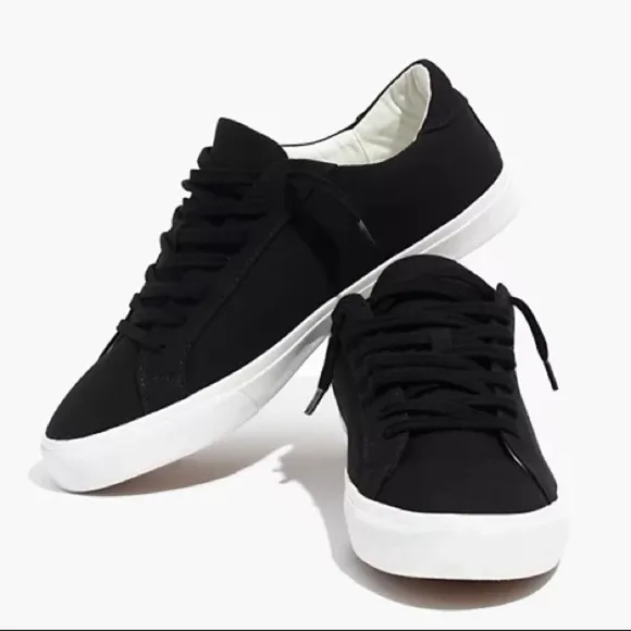 𝅺MADEWELL Sidewalk Low-Top Sneakers in Black Canvas Unisex. Men’s 7.5 Wom…