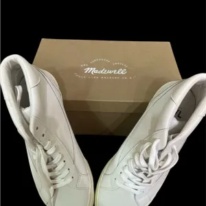Madewell White Low-Top Sneakers Minimalist Design