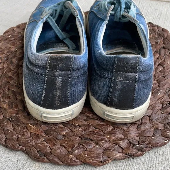 Madison Supply Blue Chris Canvas Spray Sneakers