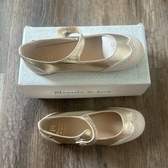 Manuela De Juan Platinum Cream Wingtip Mary Jane Flats Shoes S3120 Women's SZ 10