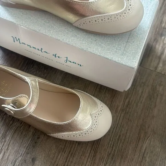 Manuela De Juan Platinum Cream Wingtip Mary Jane Flats Shoes S3120 Women's SZ 10