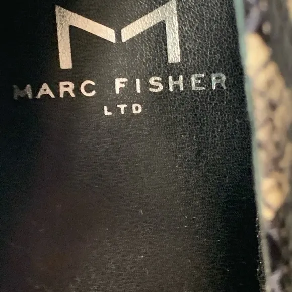 Marc Fisher alligator croc leather pointed toe flats loafers shoes size 9