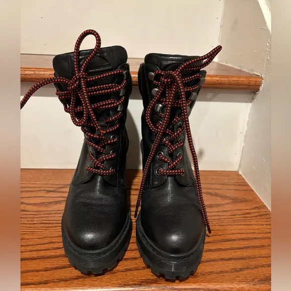 MARC JACOBS Women's Crosby Round Toe Leather Platform Hiking Boots black size 7