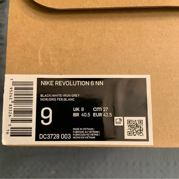 Men Nike Revolution 6 NN Running Walking‎ Shoes Size 9 Black/White DC3728 003