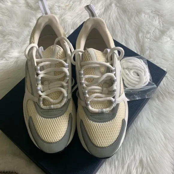 Men’s Dior- B22 Sneakers. Size 43 (US-9). White, Mesh, Silver tone Calfskin- GUC
