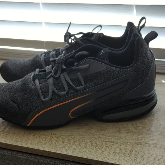 Men's Gray and Black Athletic Shoes